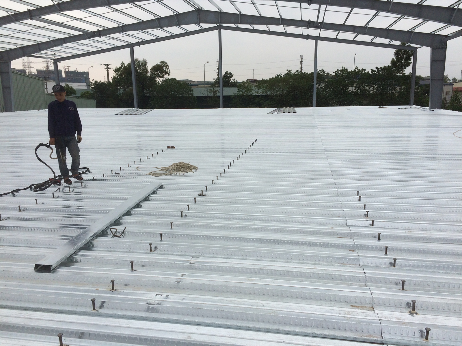 Sàn decking được ứng dụng phổ biến tại các công trình lớn