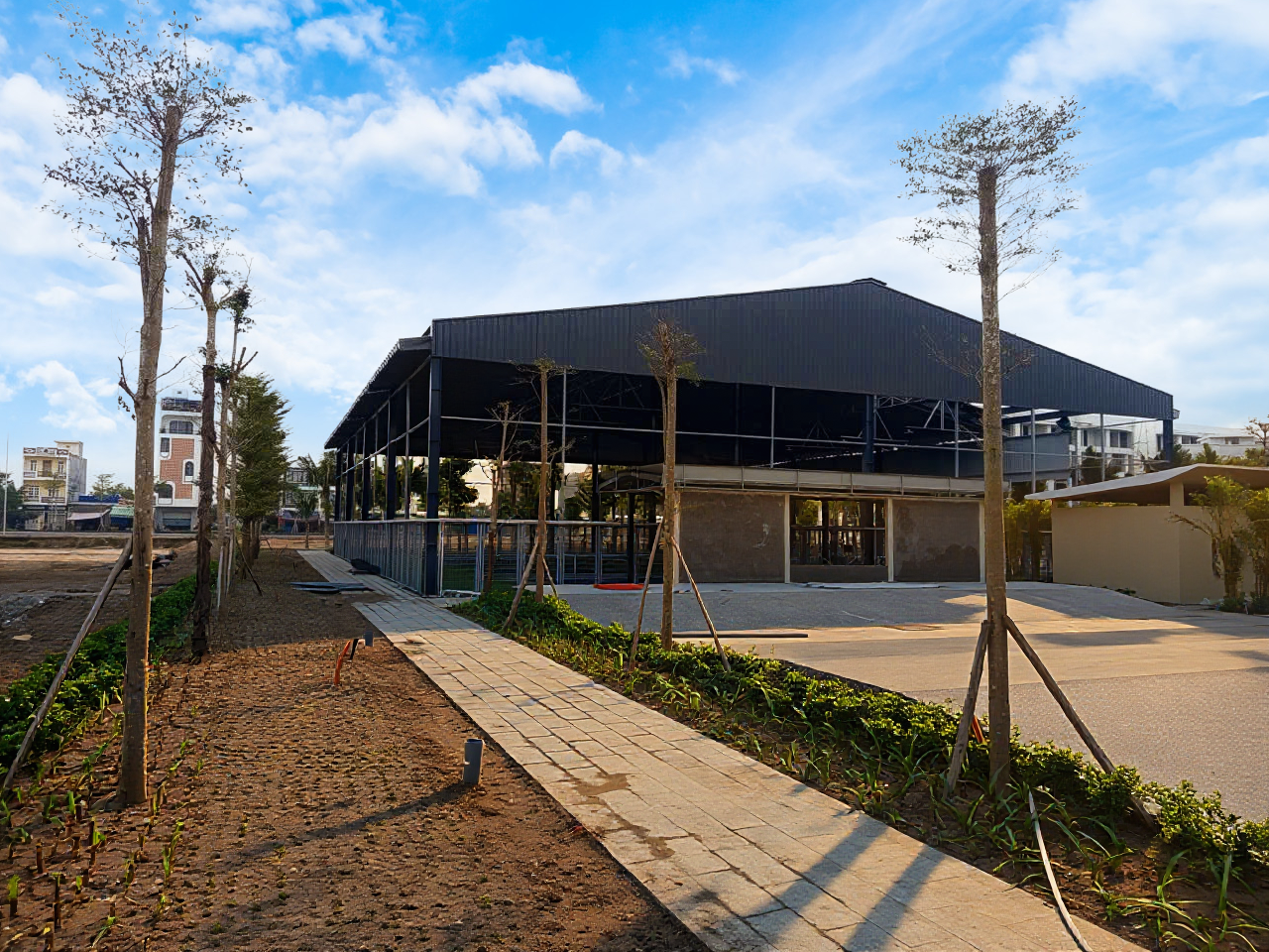 GIẢI PHÁP SƠN EPOXY & PHỦ MÀU PU SP PAINT CHO TỔ HỢP CAFE SHOP – PICKLEBALL TẠI HẢI PHÒNG